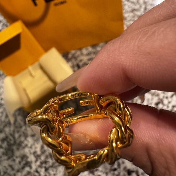 FENDI O'Lock Chain Link Brass Ring - Picture 5 of 5